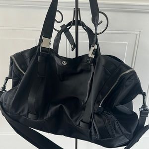 Lululemon Wunderlust Weekender Bag, Duffle bag